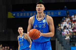 范子铭：感谢李楠指导 他能照顾到每一位球员的情绪