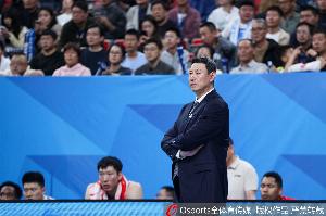 京媒：北京开局4连胜初步验证新体系成效 李楠致力于让球员打球更舒服