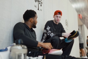 资深训练师揭秘：米切尔大学尚未出道我便看好他 如今他已蜕变为NBA巨星