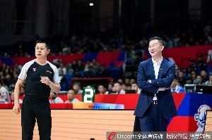 刘维伟：大比分领先应掌控好节奏 队员处理关键球的经验上有欠缺