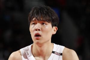 小杨连续3场被DNP！官方：开拓者将杨瀚森下放至G联盟混音队