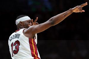 哈队：我总告诉阿德巴约别人怎么评价不重要 关键如何回应这声音