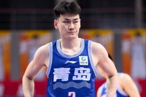 记者：齐鲁双雄难兄难弟 青岛赛程吃亏主将状态差 山东选援出问题