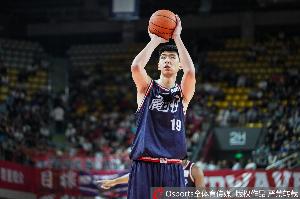 不在状态！徐昕替补17分钟5投仅1中拿5分4板 正负值-14