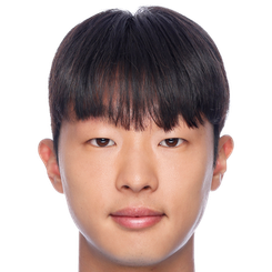 权泰英